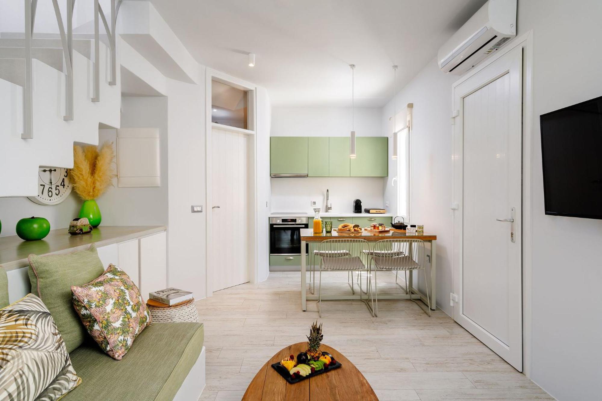 Sunday Luxury Suites Agia Anna  Екстер'єр фото