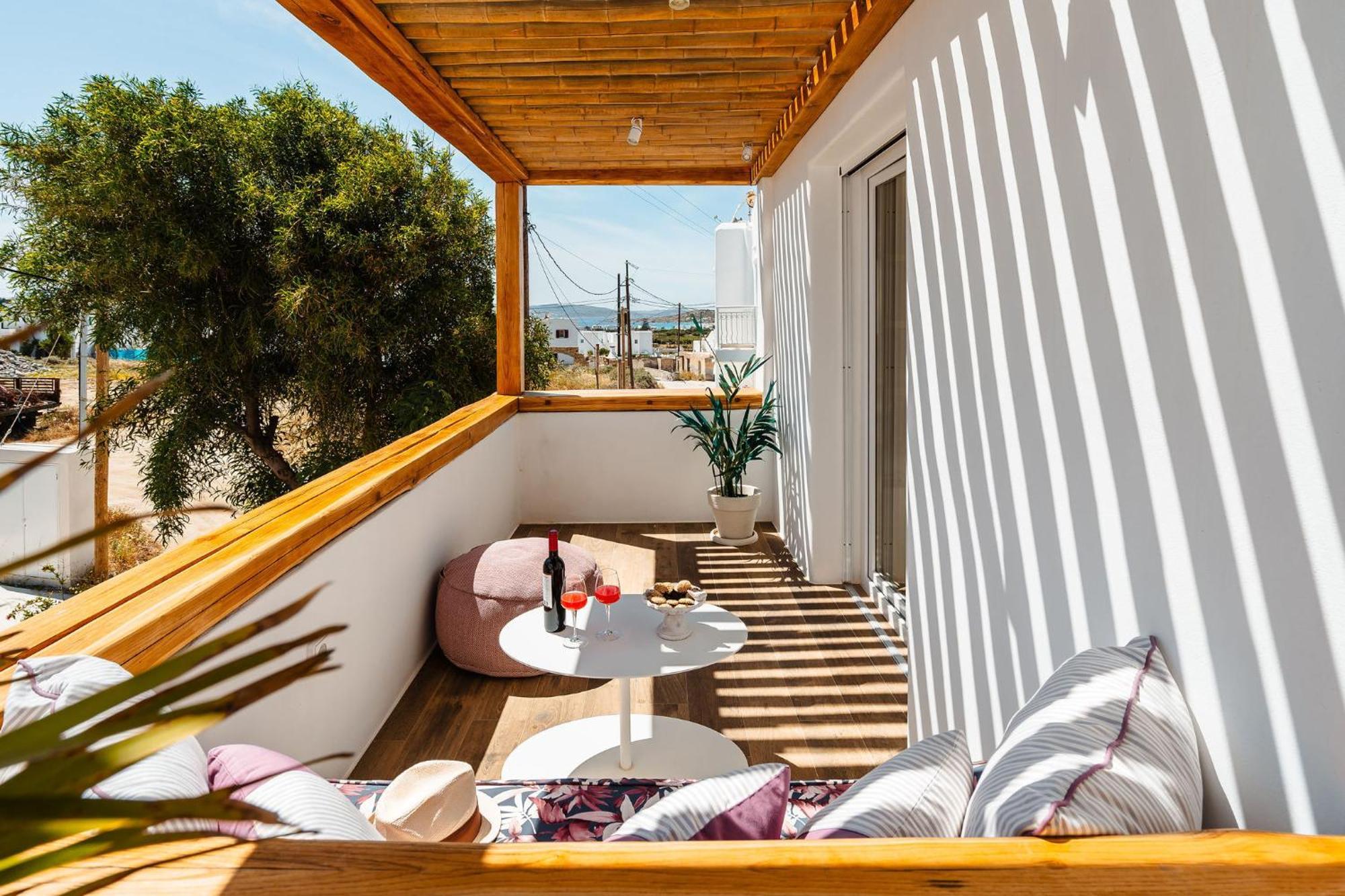 Sunday Luxury Suites Agia Anna  Екстер'єр фото