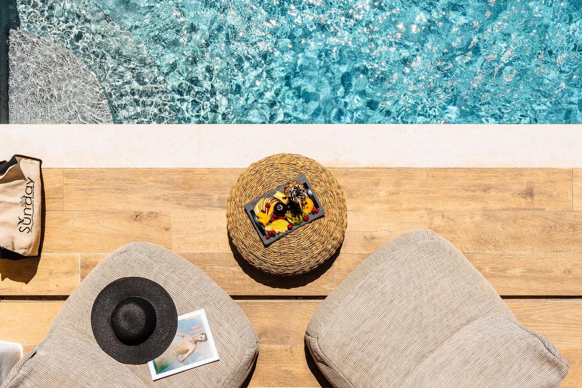 Sunday Luxury Suites Agia Anna  Екстер'єр фото