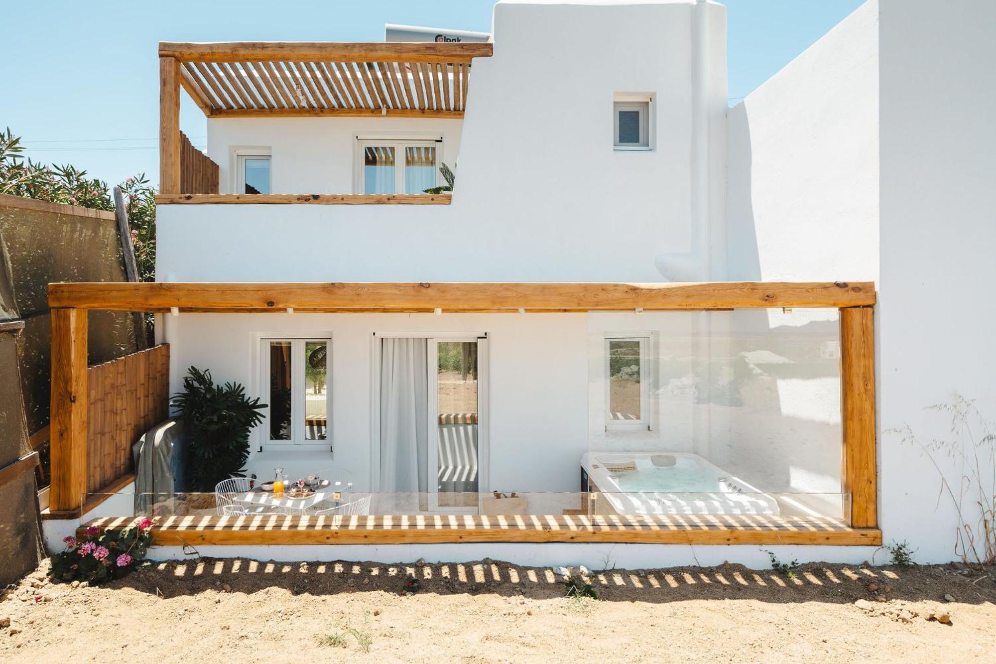 Sunday Luxury Suites Agia Anna  Екстер'єр фото
